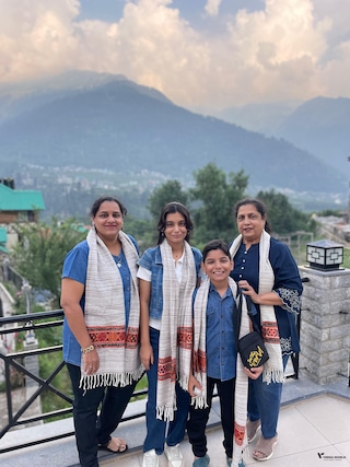 Women's Special with Kids Shimla Manali Women's Special with Kids Shimla Manali feedback 12