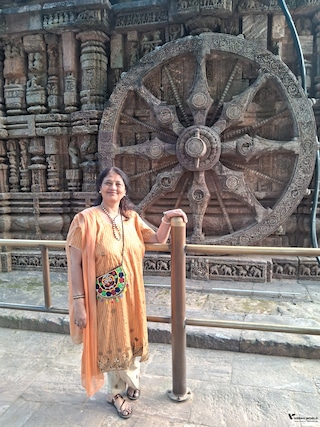 Women's Special Bhubaneswar Puri Konark Chilika feedback 3