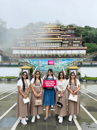 Women's Special Sikkim Darjeeling Gangtok feedback 1