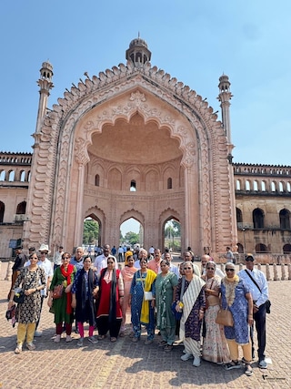Varanasi Ayodhya Lucknow - Pune Varanasi Ayodhya Lucknow - Pune feedback 1